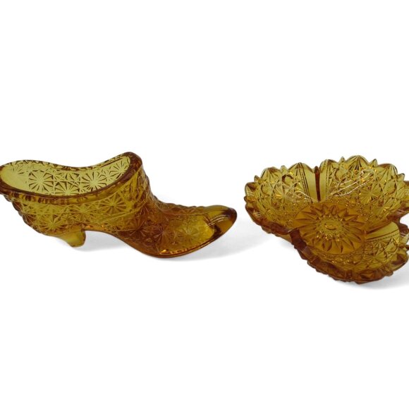 Glass BOOT And DISH Amber-Colored Set With Intricate Starburst Pattern - Picture 2 of 11